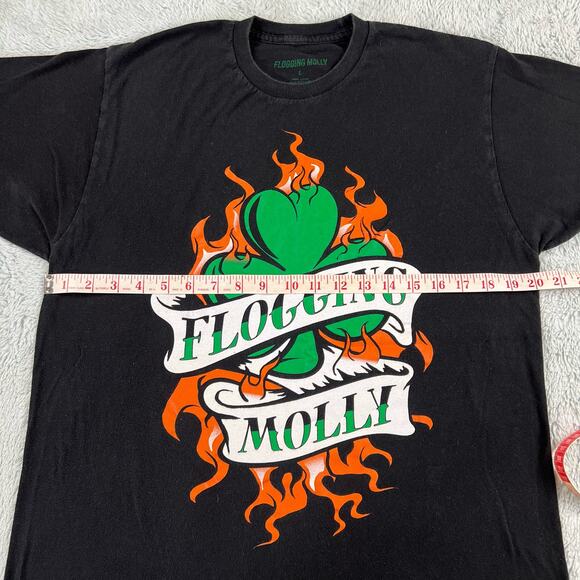 Flogging Molly Graphic Band T-shirt Women's size large Clover flames - Picture 4 of 5